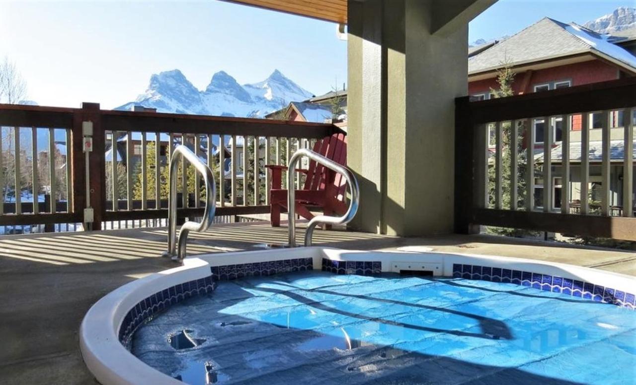 Renovated Condo, 2Br, 2Ba, Heated Pool, 3 Hot Tubs, Pets Welcome! Canmore Exteriör bild