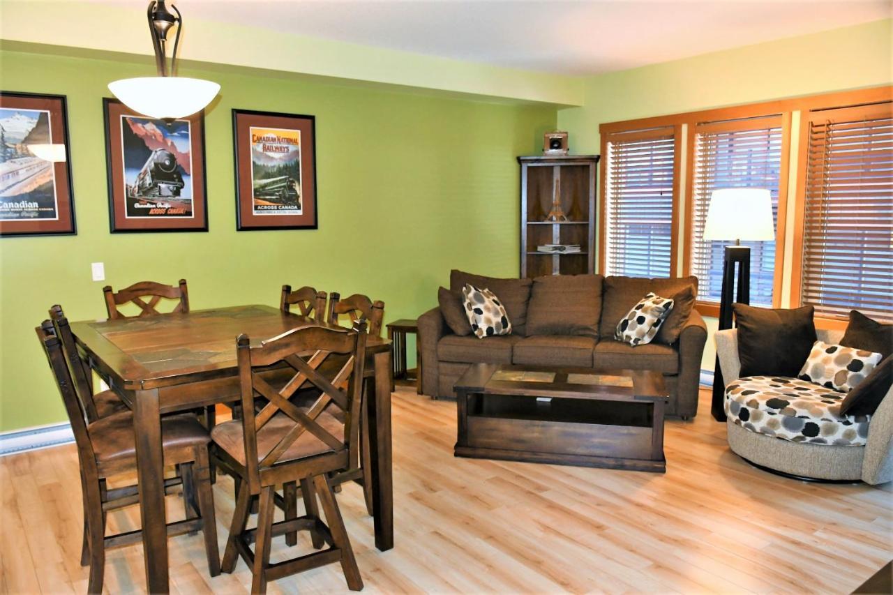 Renovated Condo, 2Br, 2Ba, Heated Pool, 3 Hot Tubs, Pets Welcome! Canmore Exteriör bild